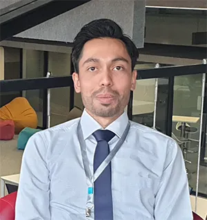 Headshot of Parsa